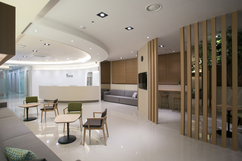 단순히 시술이 아닌, 사람을 본다는 것