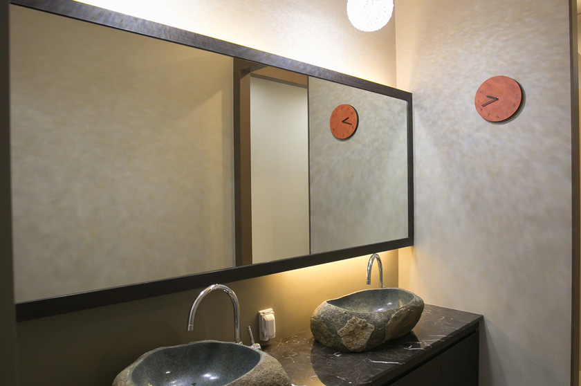 단순히 시술이 아닌, 사람을 본다는 것